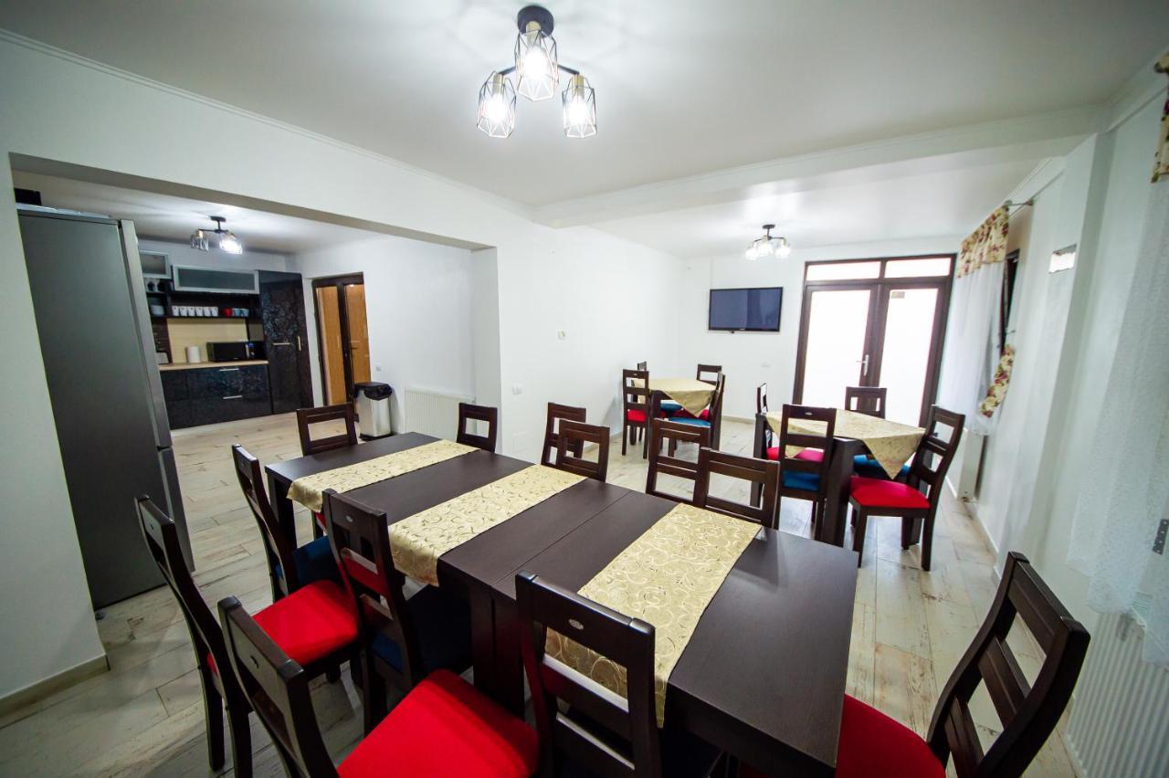 Casa Avram Villa Râmnicu Vâlcea Kültér fotó