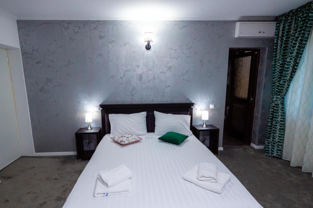 Casa Avram Villa Râmnicu Vâlcea Kültér fotó