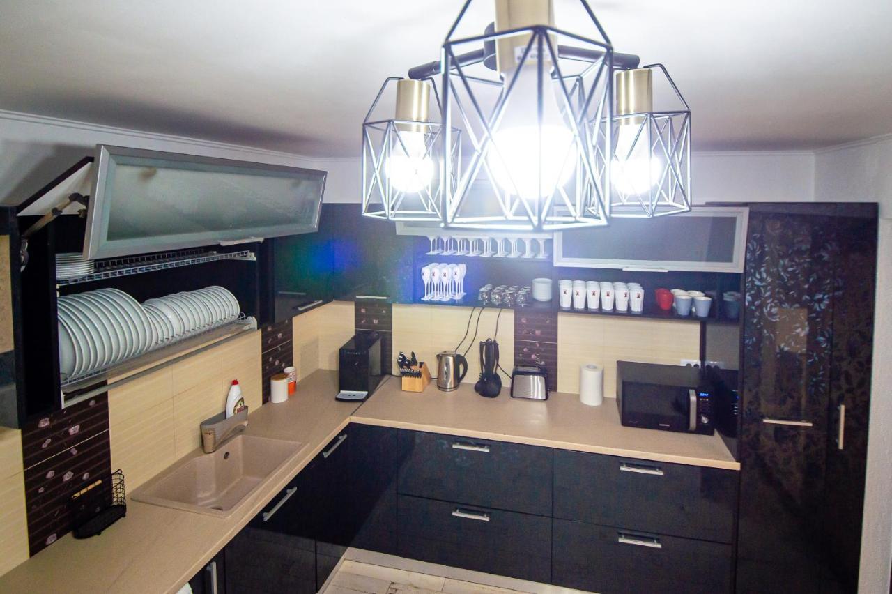 Casa Avram Villa Râmnicu Vâlcea Kültér fotó
