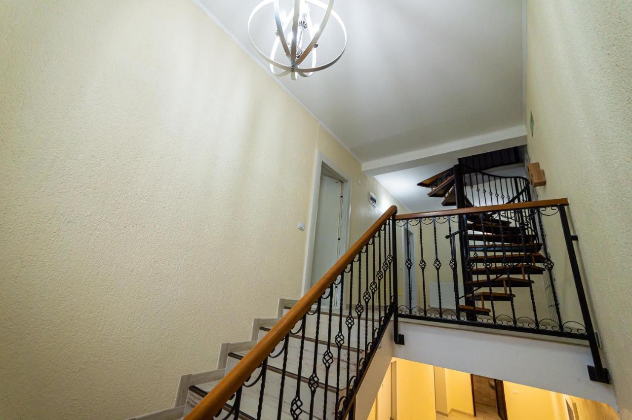 Casa Avram Villa Râmnicu Vâlcea Kültér fotó