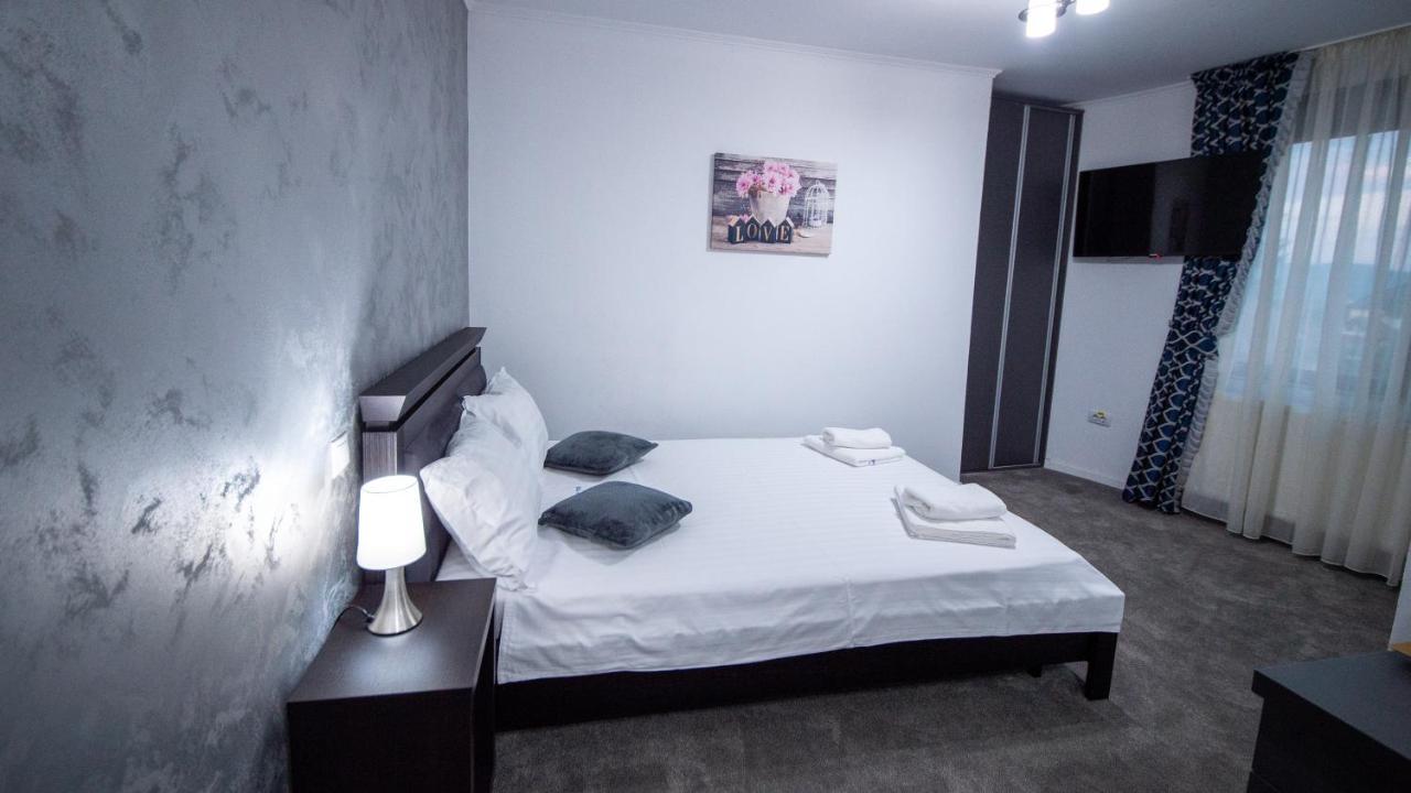 Casa Avram Villa Râmnicu Vâlcea Kültér fotó