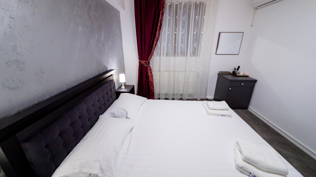 Casa Avram Villa Râmnicu Vâlcea Kültér fotó
